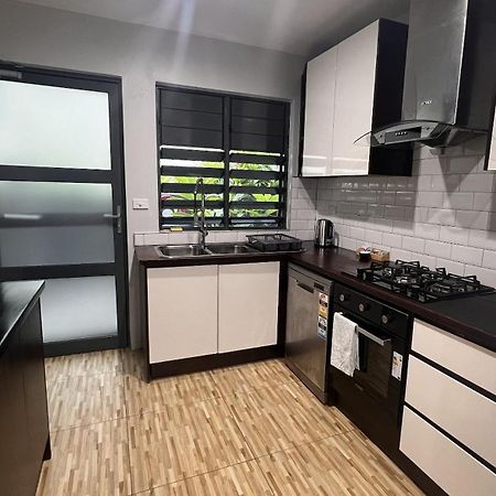 Greystone Apartments Nadi Esterno foto